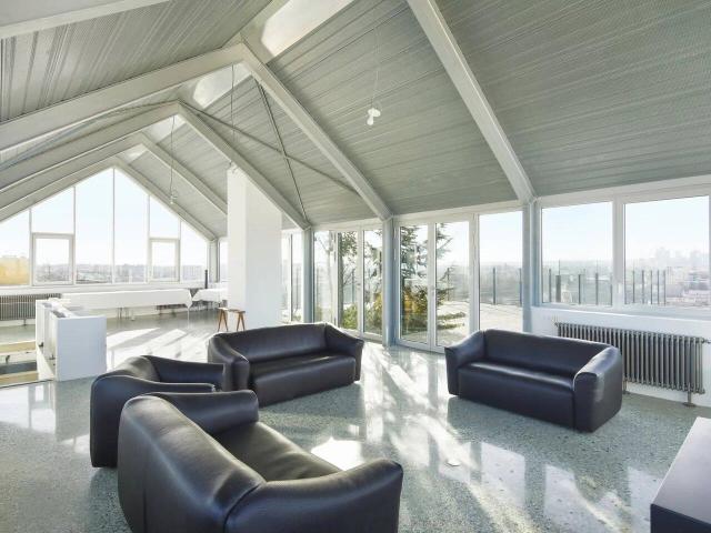 Un penthouse unique avec toit terrasse et vue à 360°