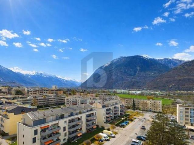 UN PETIT BIJOU AVEC UNE VUE MAGNIFIQUE