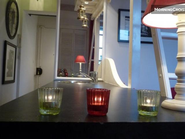 Un petit coin de Paris, avec balcon