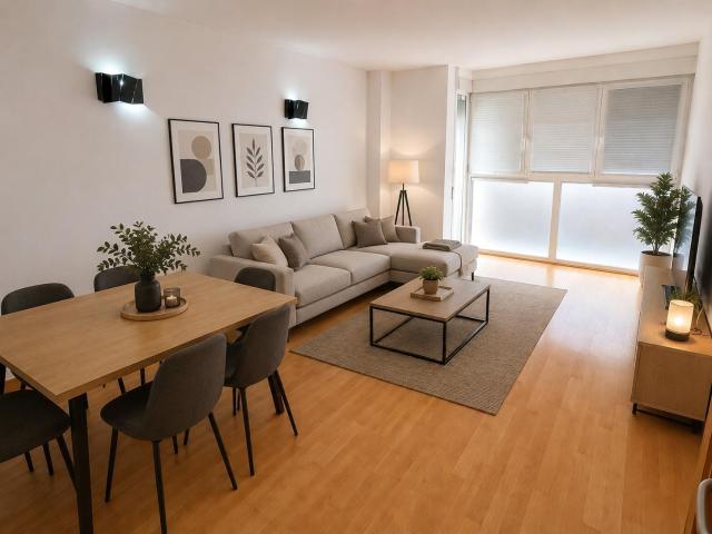 Un piso que lo pone fácil desde el primer día: espacio, exterior privado y tranquilidad bien conectada