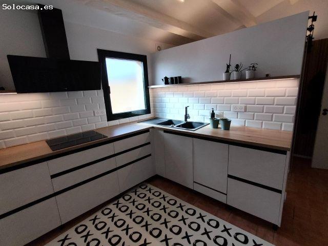 Un Refugio de Diseño y Encanto: Tu Santuario Privado en Ullastret