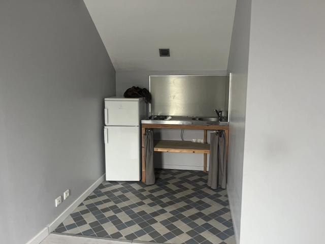 Un Studio à Cagny / Place de Parking