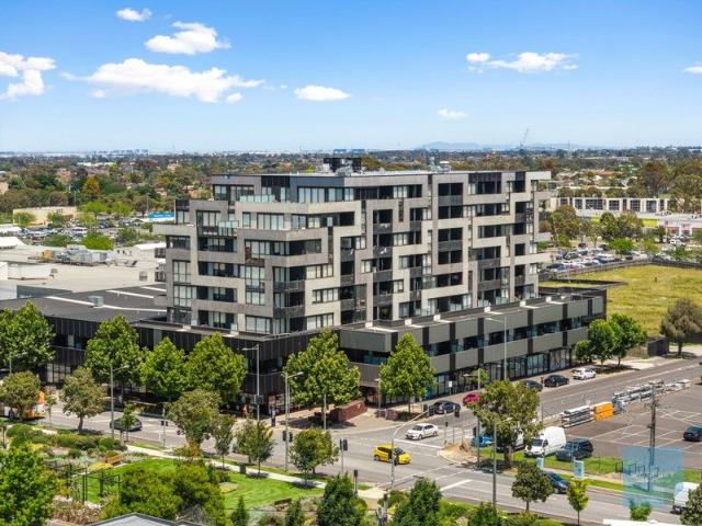 Unmatched Convenience in the Heart of Sunshine!