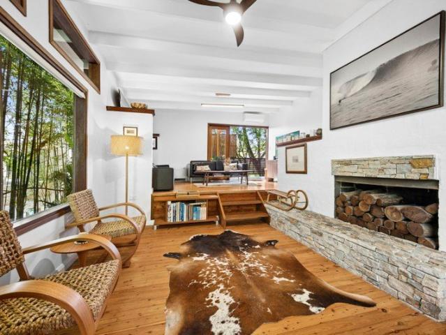 Unmatched & Extraordinary Secret Oasis Footsteps to Balmoral Beach