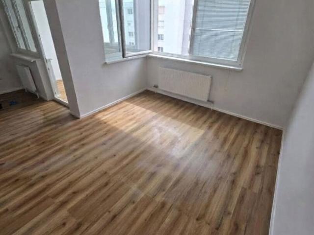 Unmöblierte 1 Zimmer Wohnung in Haid mit Loggia
