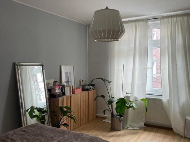 Unmöblierte Wohnung zur Zwischenmiete in Düsseldorf Bilk | Dez–April
