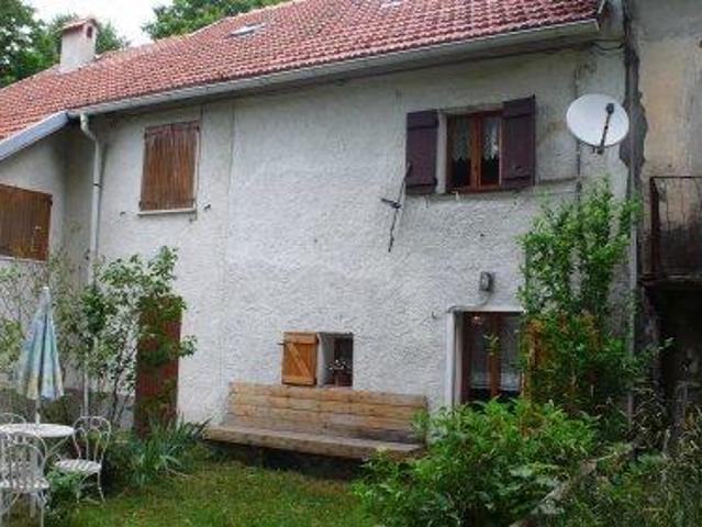 Località Cascinazza 17 7 vani 80mq