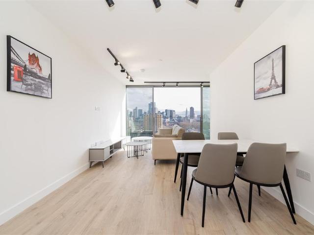 unnamed road, London, EC1V 2AP, United Kingdom | 3 bed apartment for rent #139404517 | Rentberry