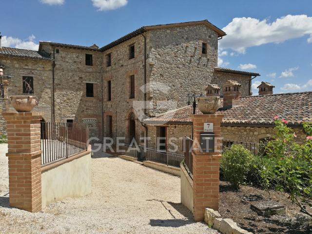 Uno sguardo sul Tevere 918m² Monte Castello di Vibio
