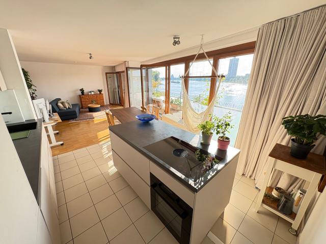 Unobstructed Rhine view: 80 sqm on the Rhine Quay, Cologne Mülheim, Koln Amsterdam Apartments for Rent