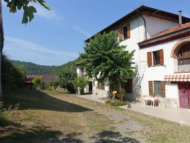 Una country house fiabesca con potenziale infinito a Melazzo 245m² Melazzo