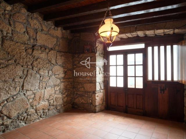 Una casa con historia, una finca excepcional y la oportunida. 348m² Ferrol