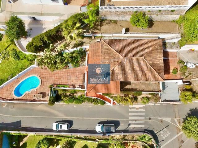 ¡Una casa con magnificas vistas al mar en La Herradura! Una. 197m² La Herradura