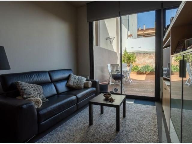 Una bonita casa con terrazas en Figueres