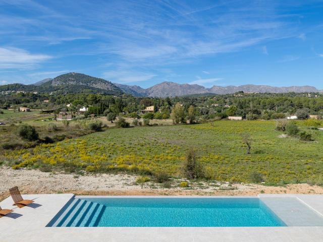 Una impresionante villa de campo de nueva construcción en ve. 500m² Pollença