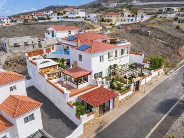Una oportunidad de inversión excepcional y la casa de sus su. 334m² Tarajalejo