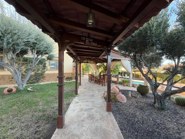 Una propiedad única y muy versátil situada en una impresiona. 189m² Orihuela