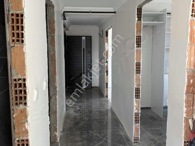 Ünal Gayrimenkul'den Sıfır Binada 2+1 Kiralık Fırsat Daire