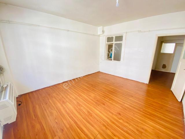 Ünalan Mah Yabancıya Ve Bekara Uygun 2+1 Kiralık Daire