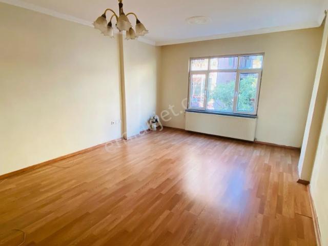 Ünalan Mahallesinde Metroya 6 Dk 2+1 Kiralık Daire