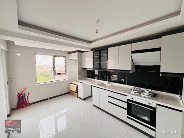 ÜNALAR EMLAKTAN SATILIK DAİRE