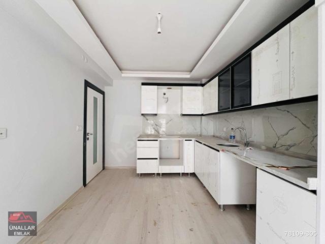 Ünallar Emlaktan Geniş 2+1 Giriş Kat Daire Sıfır & Kullanışlı