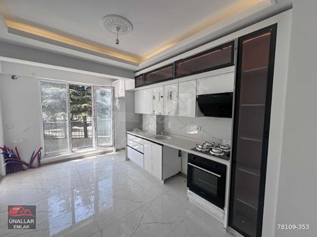 ÜNALLAR EMLAKTAN YILDIRIM MAHALLESİNDE SATILIK LÜKS 3+1 DAİRE