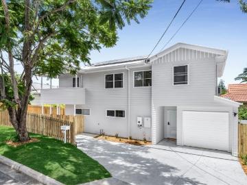 UNBEATABLE NEWMARKET LOCATION NEAR NEW STUDIO UNITS