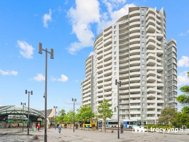 Unbeatable Castle Hill Location & High Rental Yield