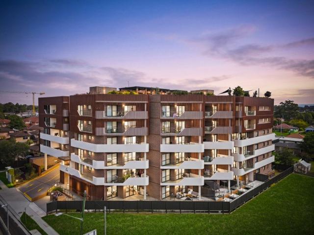 Unbeatable Location! Walk to the Shops and the Station