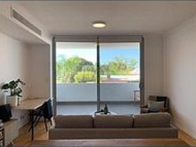 UNBEATABLE LOCATION 1X1 IN CBD/NORTHBRIDGE
