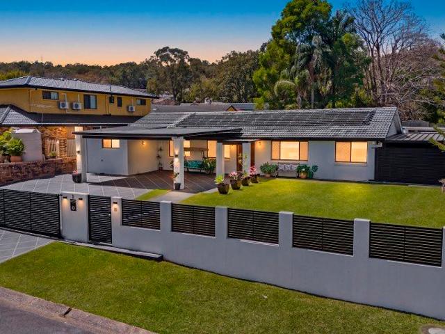 Unbeatable Springwood Position: Walk to Shops, Cafés, Schools, Transit & Nature!