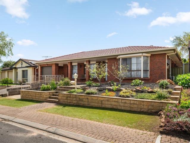 Unbeatable Value & Endless Potential in Prime Flagstaff Hill
