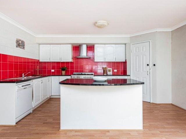 Unbeatable Value in Waikiki Work, Live & Entertain!