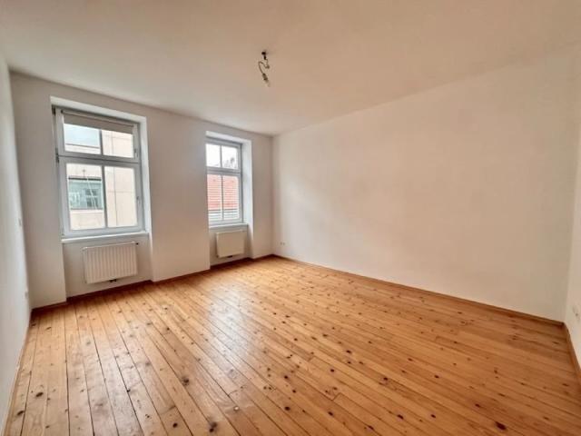 UNBEFRISTET 2 Zimmer Wohnung mit separater Küche WG geeignet