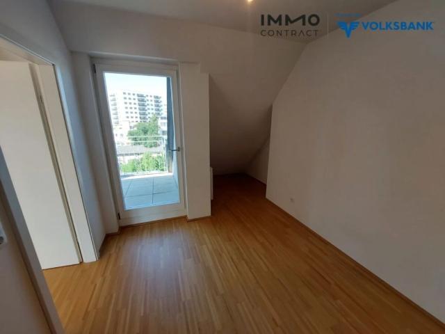 UNBEFRISTET! 2 Zimmer Dachterrassen Wohnung Varnhageng.1 Top 25. Miete ohne Garage € 798+Energie Mietbeginn 1.9.26