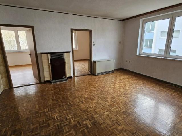 UNBEFRISTET UND FRISCH FÜR SIE SANIERT! Ihr neues Zuhause!