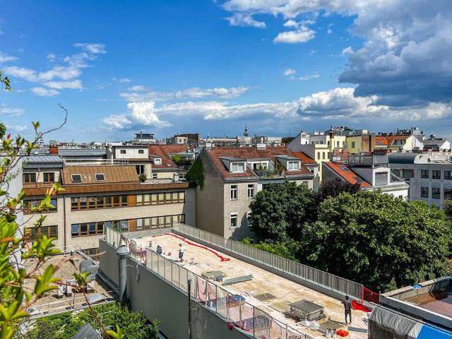 UNBEFRISTET VERMIETETE Dachgeschoßwohnung