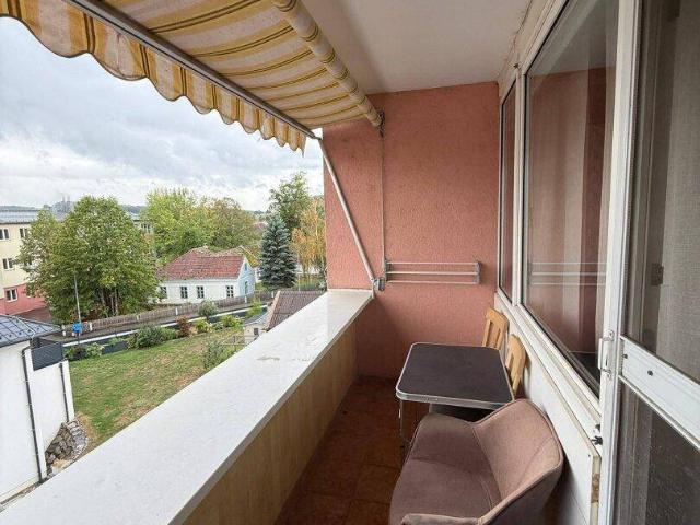 Unbefristet vermietete 3 Zimmer Wohnung mit Loggia in St. Georgen am Steinfelde zu kaufen