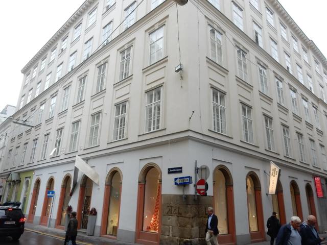 Unbefristet Ablösefrei Barrierefrei 6 Zimmer Wohnung zwischen Spiegelgasse und Dorotheergasse