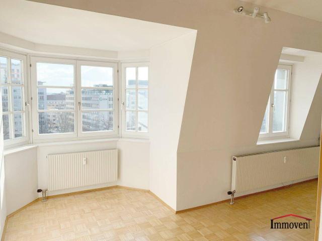 UNBEFRISTET Helle Wohnung mit Galerie und wunderbarem Ausblick!