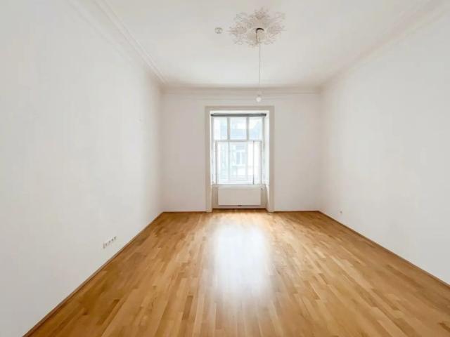 UNBEFRISTET: Nette Altbauwohnung in Top Lage