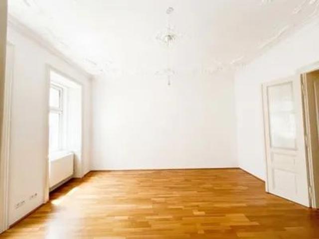 UNBEFRISTET: Nette Altbauwohnung in Top Lage