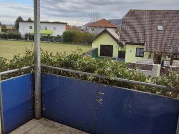 Unbefristete 3 Zimmer Wohnung mit Loggia!