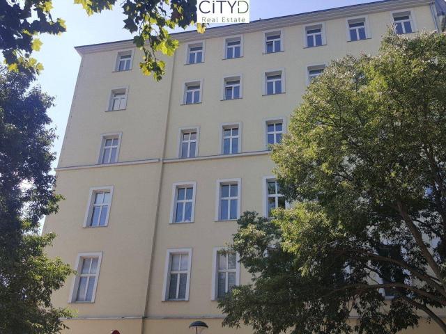 Unbefristete 2 ZIMMER Altbauwohnung!BESTLAGE!