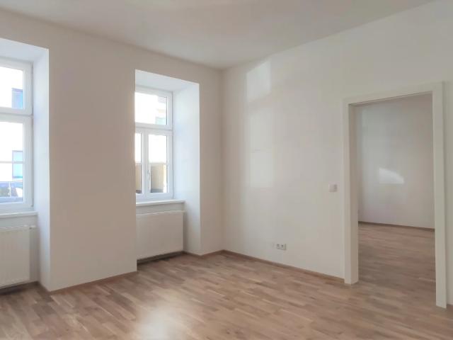 UNBEFRISTETE ALTBAUWOHNUNG IN DER SCHUMANNGASSE