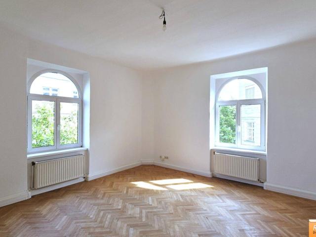 UNBEFRISTETE ALTBAUWOHNUNG IN DER WASSERGASSE