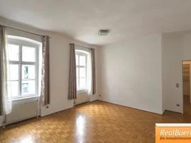 UNBEFRISTETE ALTBAUWOHNUNG IN DER ZIEGLERGASSE
