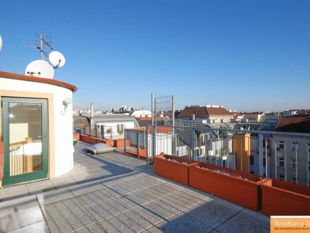 UNBEFRISTETE DACHTERRASSENWOHNUNG MIT FERNBLICK IN DER WOLFGANGGASSE