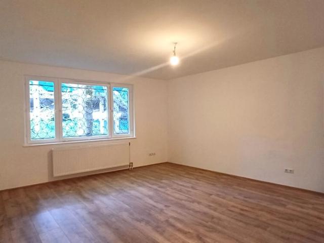 UNBEFRISTETE MIETGARCONNIERE Stadtzentrum Baden